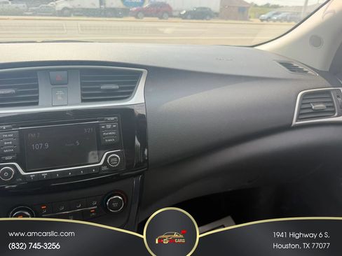 Used 2017 Nissan Sentra SR Turbo w/ SR Midnight Edition FWD image 14