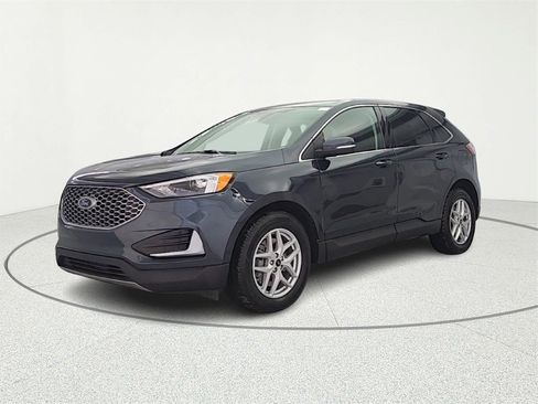 Used 2024 Ford Edge SEL image 3