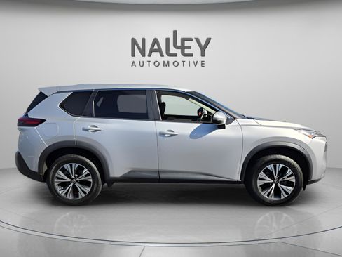 Used 2022 Nissan Rogue SV image 6