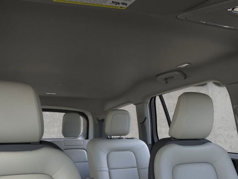 New 2026 Lincoln Aviator 2WD image 22