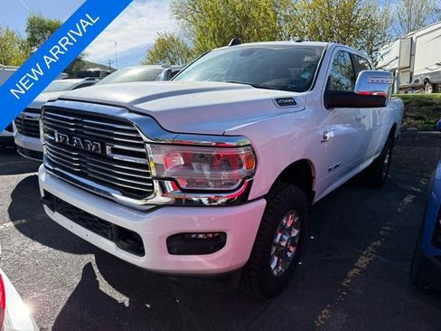 Used 2024 RAM 2500 Laramie AWD/4WD image 4