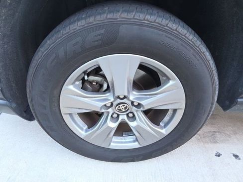 Used 2024 Toyota RAV4 XLE image 11