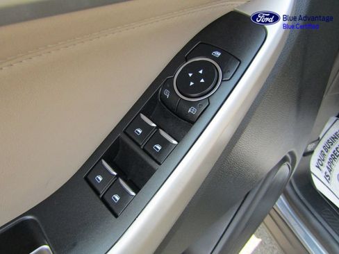 Certified 2024 Ford Explorer XLT w/ Equipment Group 202A AWD/4WD image 31
