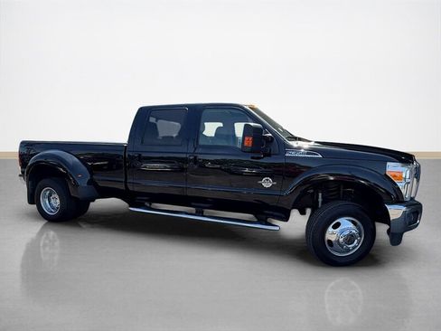 Used 2016 Ford F350 Lariat w/ Lariat Interior Package AWD/4WD image 2