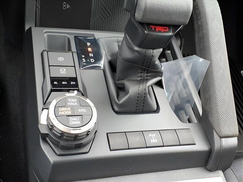 New 2025 Toyota Tacoma TRD Off-Road image 18