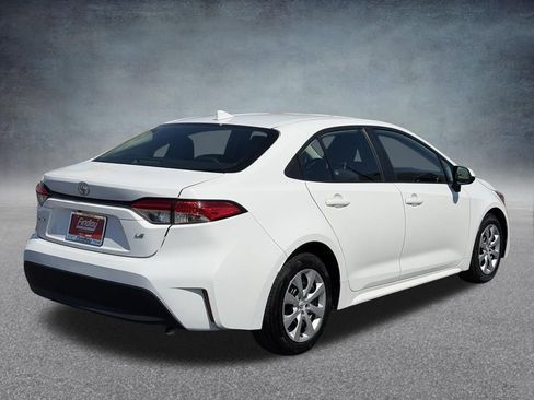 Used 2024 Toyota Corolla LE FWD image 3