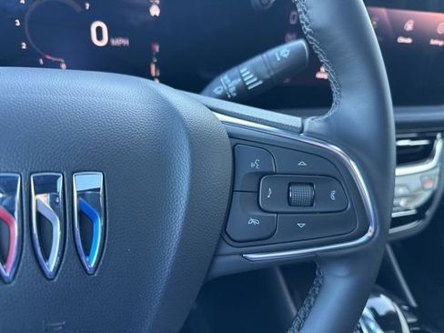 Used 2025 Buick Envista Avenir image 22