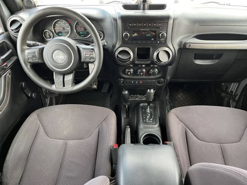 Used 2013 Jeep Wrangler Unlimited Sport AWD/4WD image 12