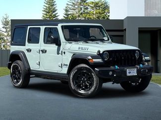 Used 2023 Jeep Wrangler Unlimited w/ 8.4" Radio Group AWD/4WD video 2