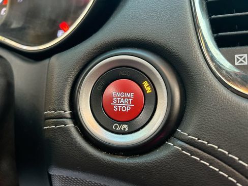 Used 2018 Dodge Durango SRT w/ SRT Interior Appearance Group AWD/4WD image 21