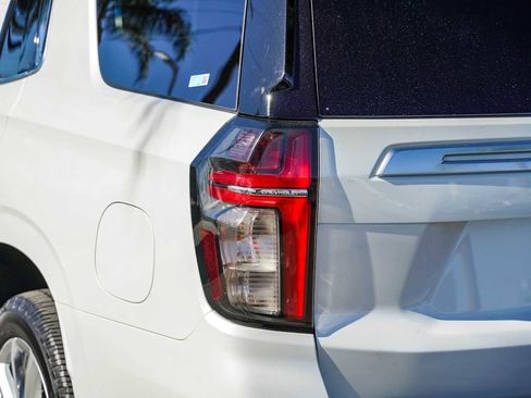 Used 2021 Chevrolet Tahoe High Country w/ Premium Package image 7