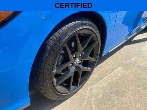 Used 2025 Honda Civic Sport image 2