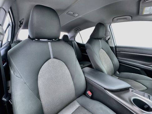 Used 2023 Toyota Camry LE FWD image 17