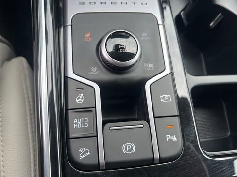 Certified 2024 Kia Sorento SX Prestige AWD/4WD image 59