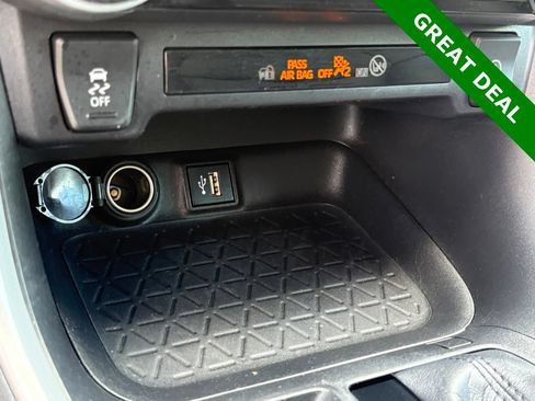 Used 2023 Toyota RAV4 XLE Premium FWD image 24