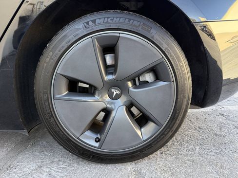 Used 2023 Tesla Model 3 Standard Range RWD image 30
