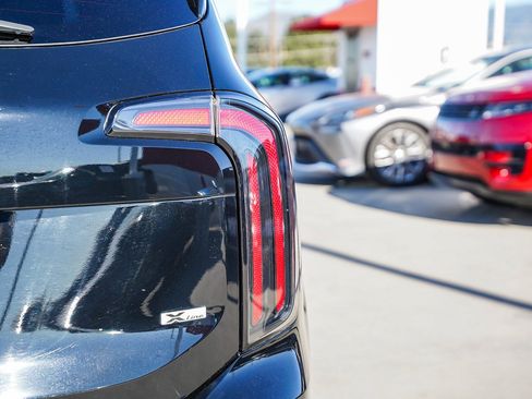 Used 2023 Kia Telluride EX X-Line image 10