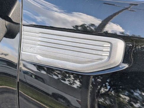 Used 2021 GMC Sierra 1500 Elevation image 19