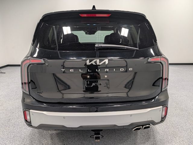 Used 2024 Kia Telluride EX w/ EX Captain's Chair Package FWD image 7