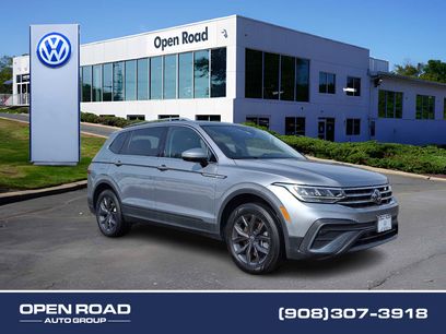 Used 2024 Volkswagen Tiguan SE