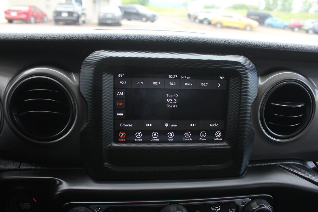 Used 2023 Jeep Wrangler Unlimited w/ Cold Weather Group AWD/4WD image 17