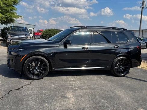 Used 2024 BMW X7 xDrive40i w/ Executive Package AWD/4WD image 4