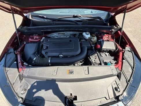 Used 2021 Buick Envision Avenir AWD/4WD image 2