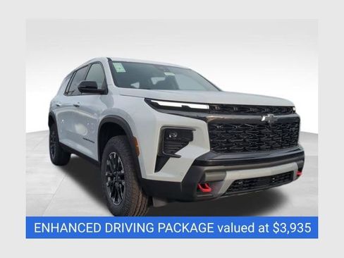 New 2026 Chevrolet Traverse Z71 w/ Enhanced Driving Package image 1