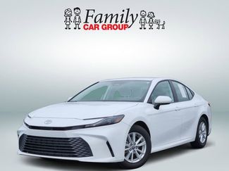 Used 2025 Toyota Camry LE video 1