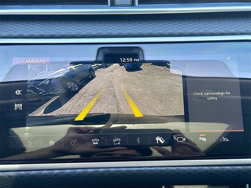 Used 2019 Land Rover Range Rover Velar image 14