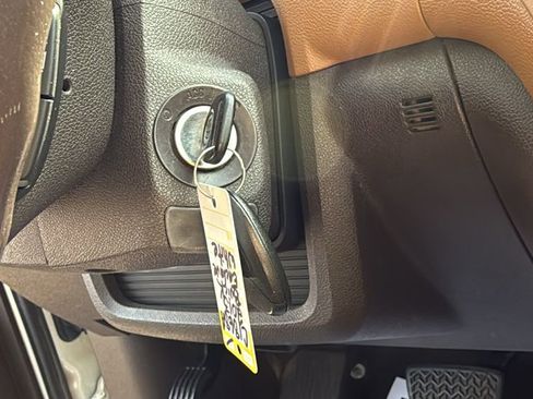 Used 2013 Buick Enclave Premium AWD/4WD image 29