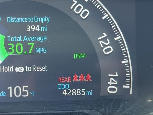 Used 2019 Toyota RAV4 Limited image 8