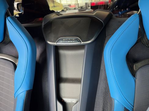 Used 2021 Chevrolet Corvette Stingray Premium Cpe w/ Z51 Performance Package image 45