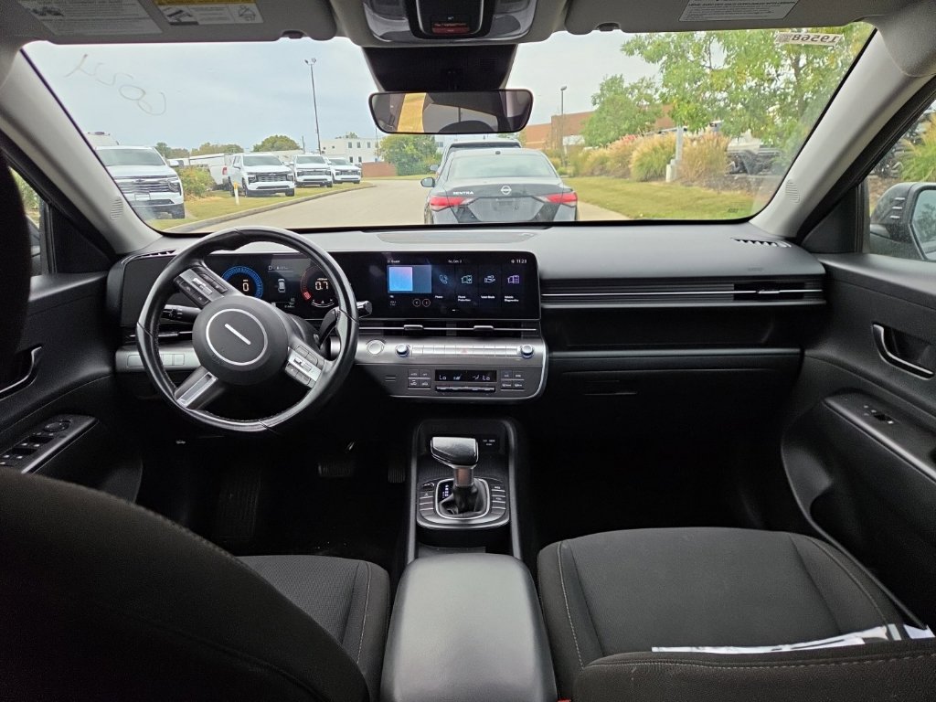 Used 2024 Hyundai Kona SEL AWD/4WD image 5