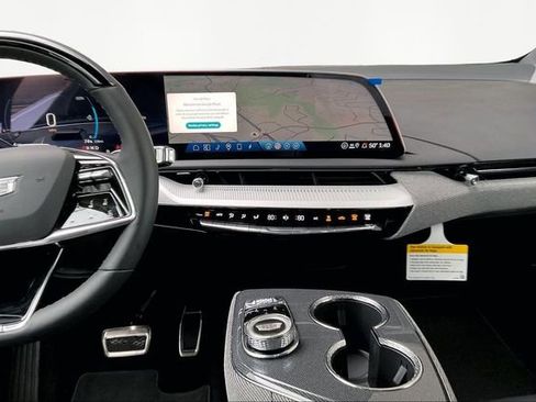 New 2026 Cadillac Optiq Sport 1 image 8