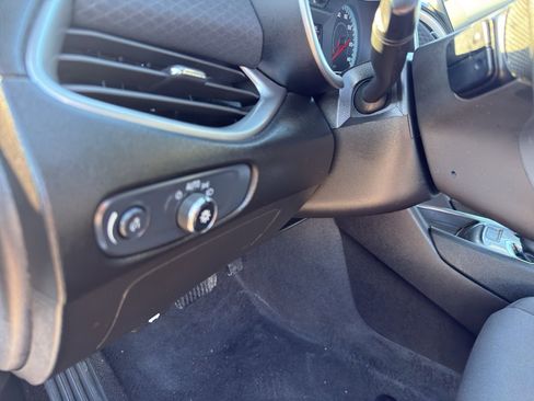 Used 2024 Chevrolet Malibu LT image 14