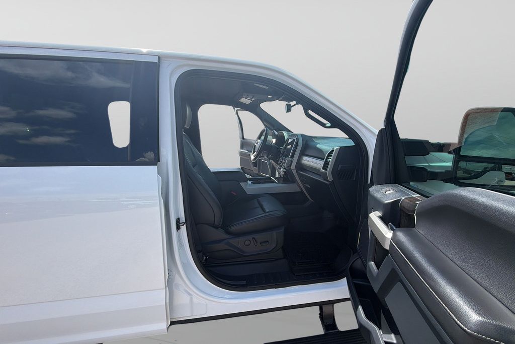 Used 2022 Ford F450 Lariat w/ Lariat Value Package AWD/4WD image 14
