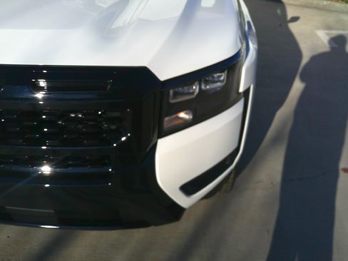 Used 2026 Nissan Frontier SV w/ SV Convenience Package image 7