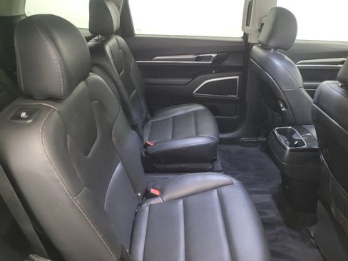 Used 2020 Kia Telluride S image 19