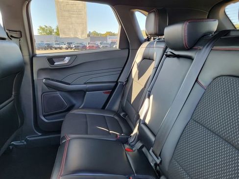 Used 2025 Ford Escape ST-Line image 17