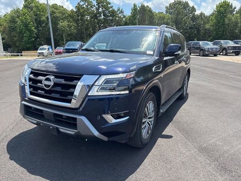Used 2021 Nissan Armada SL w/ Captain's Chairs Package AWD/4WD image 3