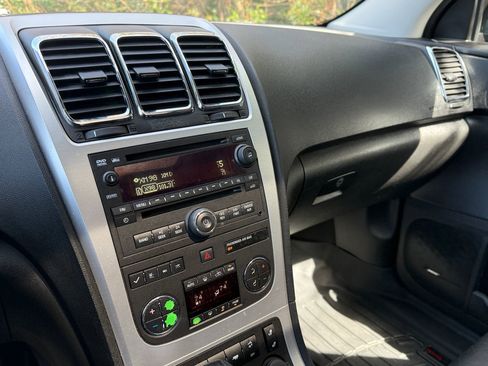 Used 2011 GMC Acadia SLT image 40