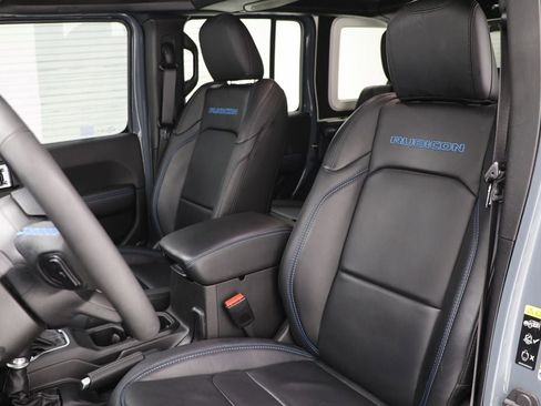 Used 2024 Jeep Wrangler Unlimited Rubicon 4xe image 16