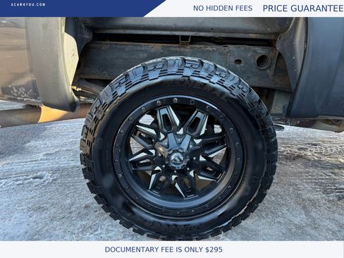 Used 2010 Chevrolet Silverado 2500 LT w/ Interior Plus Package image 19