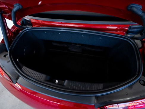 Used 2022 Mercedes-Benz SL 55 AMG 4MATIC image 41