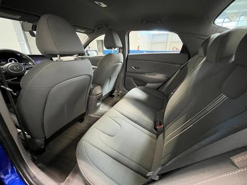 Used 2024 Hyundai Elantra SEL FWD image 15