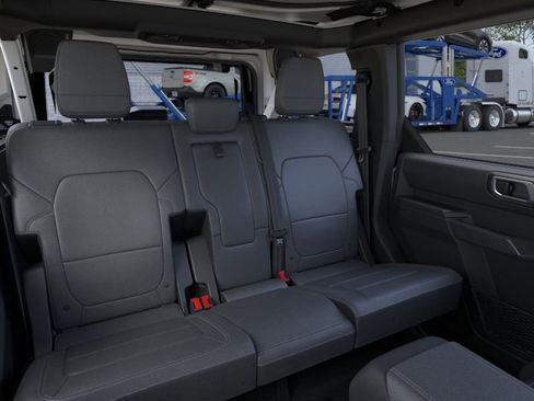 New 2026 Ford Bronco Badlands AWD/4WD image 11