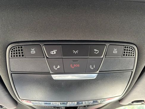 Used 2018 Mercedes-Benz GLC 63 AMG 4MATIC image 24