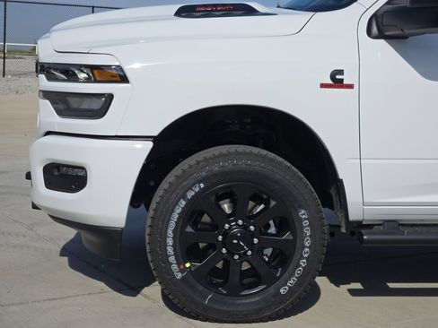 New 2026 RAM 2500 Tradesman AWD/4WD image 5
