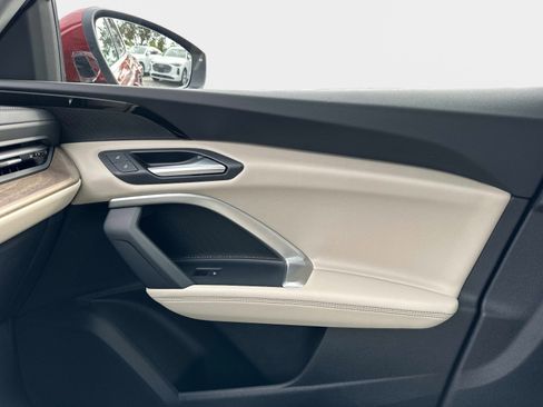 New 2025 Audi Q5 Premium image 24